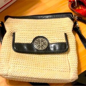 Gianni Bini Crossbody leather & Woven Straw bag, silver hardware, Zipper closure